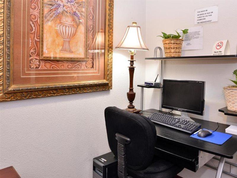 Americas Best Value Inn Somerville Texas Екстер'єр фото