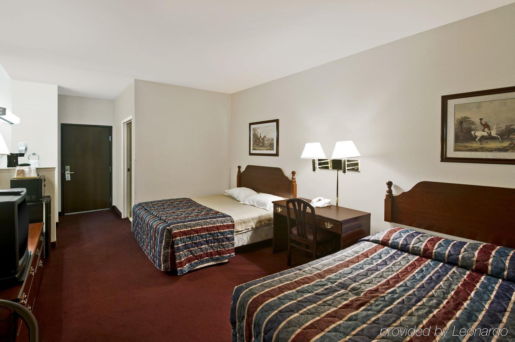 Americas Best Value Inn Somerville Texas Номер фото
