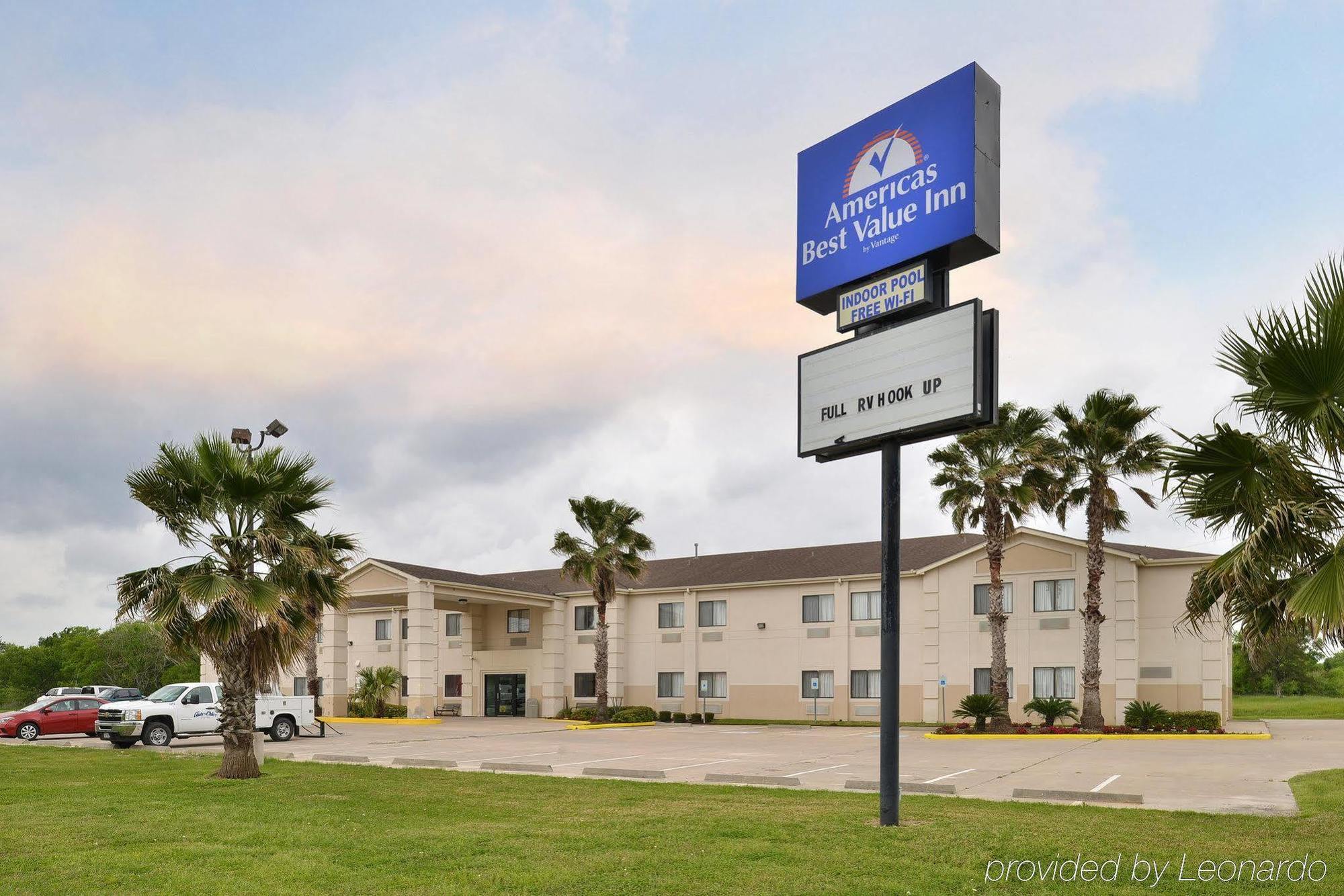Americas Best Value Inn Somerville Texas Екстер'єр фото