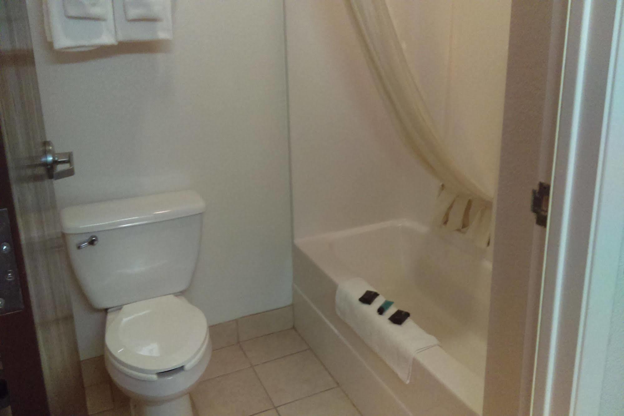 Americas Best Value Inn Somerville Texas Екстер'єр фото