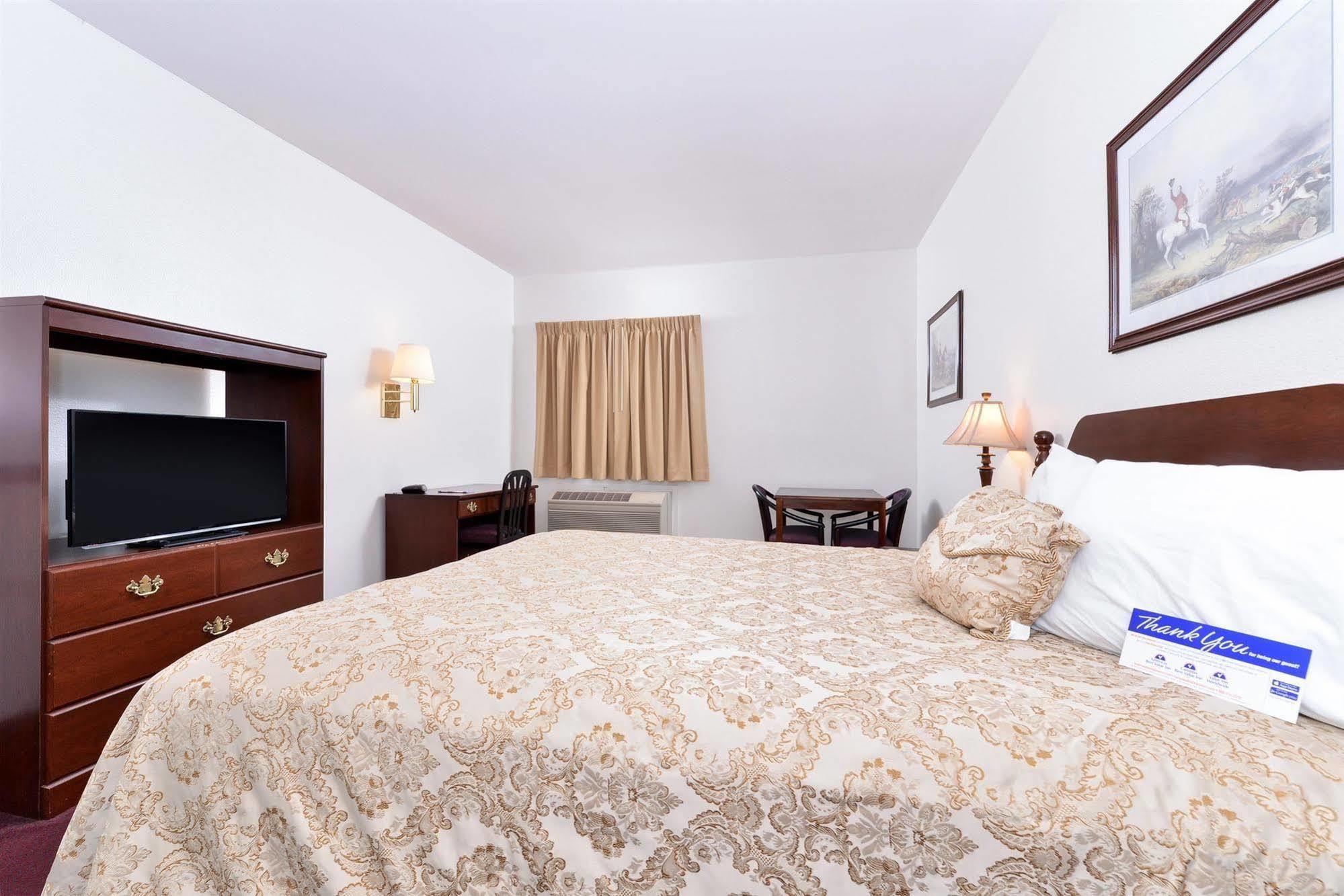 Americas Best Value Inn Somerville Texas Екстер'єр фото